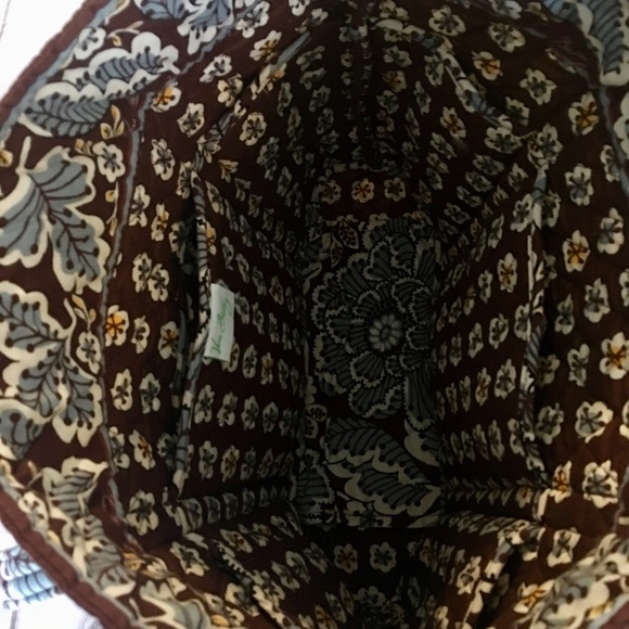 Vera Bradley EXTRA-LARGE Toggle & Tab Tote Bag - Picture 2 of 3